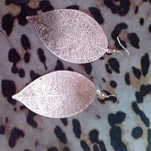 A pair of earrings